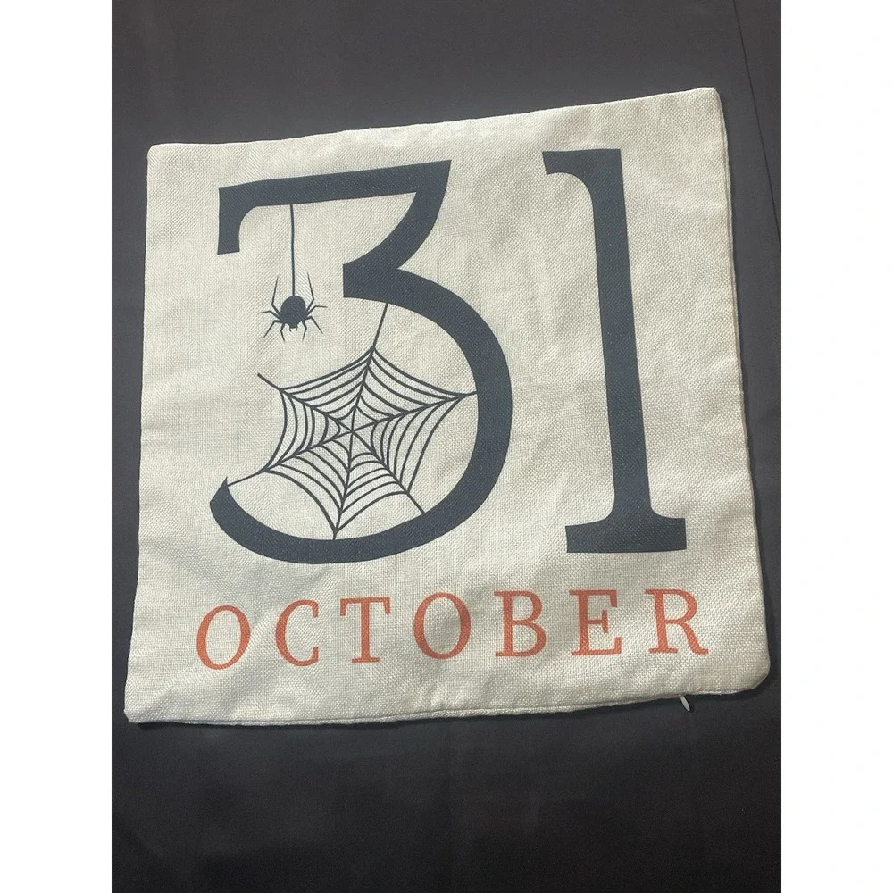 17×17 Pillow‎ Case Set Lot Of 2 October 31st And Pumpkin Halloween Themed